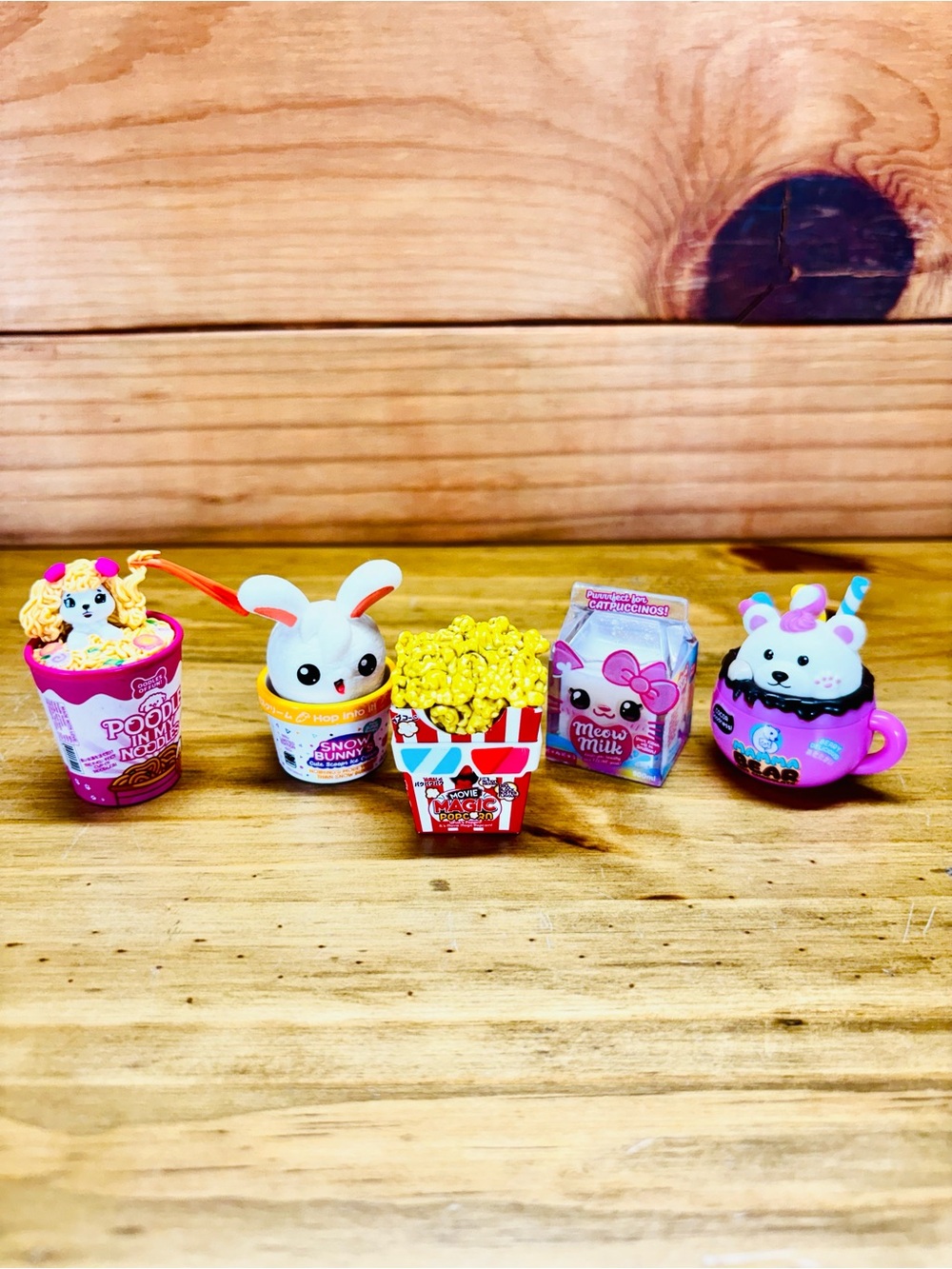 ZURU Mini Brands Kawaii Mixed Lot Of 22 Iconic Rare Meow Milk! - Picture 2 of 6